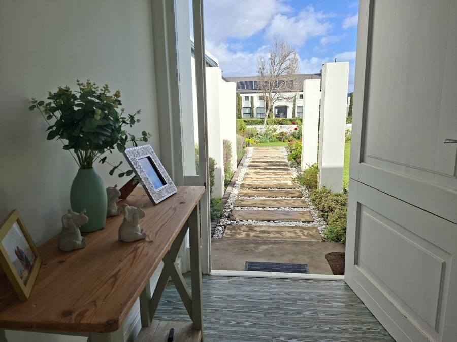 To Let 3 Bedroom Property for Rent in Croydon Vineyard Estate Western Cape